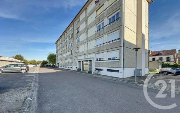 Appartement F3 à vendre  3 pièces - 66,34 m 2   TROYES  - 10