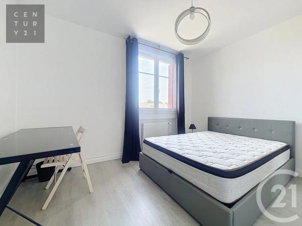 Appartement F3 à vendre  3 pièces - 66,34 m 2   TROYES  - 10