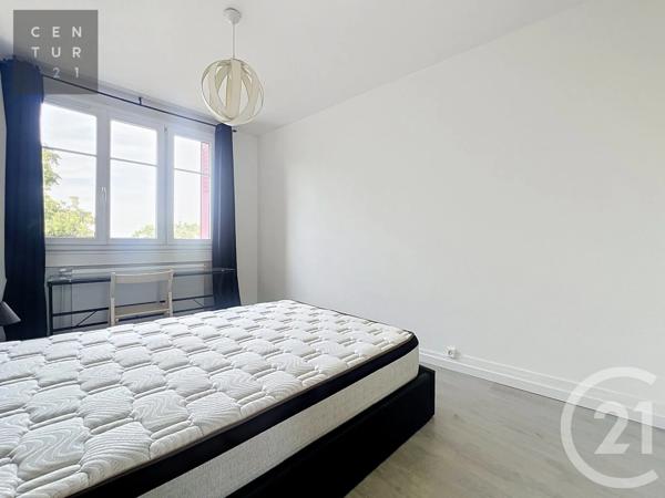 Appartement F3 à vendre  3 pièces - 66,34 m 2   TROYES  - 10