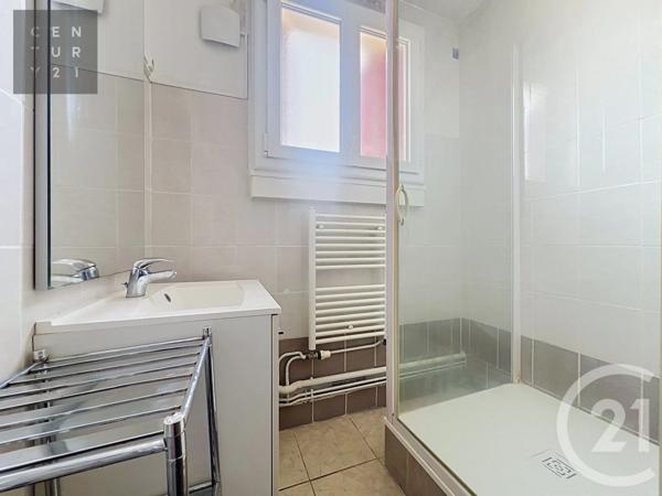 Appartement F3 à vendre  3 pièces - 66,34 m 2   TROYES  - 10