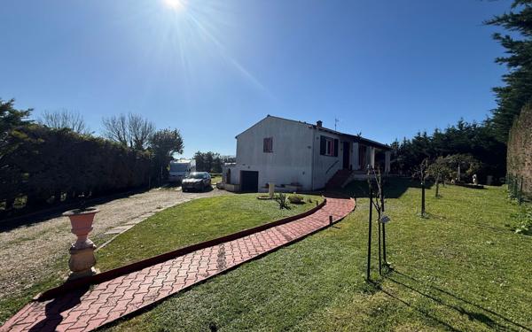 Maison à vendre    4 pièces •  Meschers-sur-Gironde