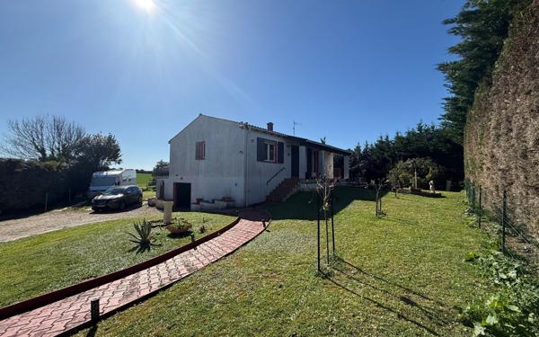 Maison à vendre    4 pièces •  Meschers-sur-Gironde