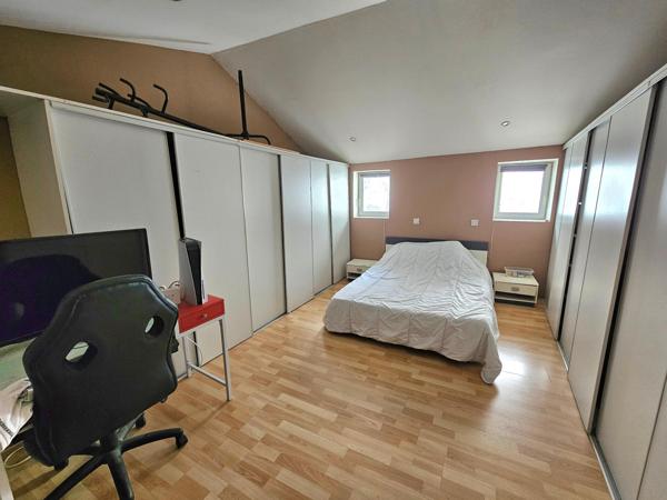 Maison de 103 m2 - 4 chambres avec terrasse et grande cave