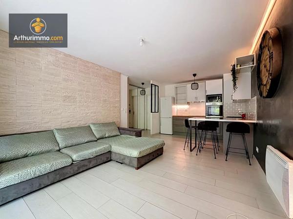 Vente                                                      Appartement
                        
                     3 pièces                      57 m2                     à Ermont