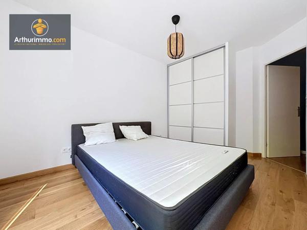 Vente                                                      Appartement
                        
                     3 pièces                      57 m2                     à Ermont