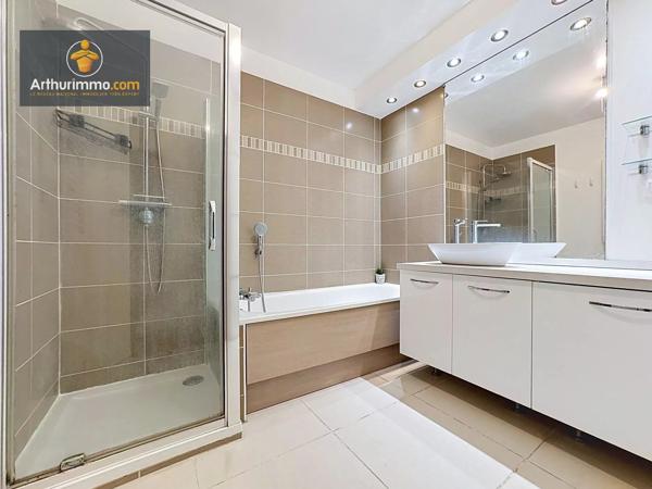 Vente                                                      Appartement
                        
                     3 pièces                      57 m2                     à Ermont