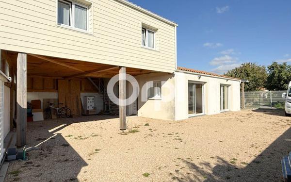 Maison à vendre    4 pièces •  Saint-Rogatien