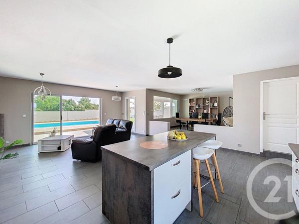 Maison à vendre  6 pièces - 132 m2 ECHILLAIS - 17