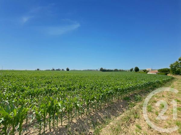 Maison à vendre  6 pièces - 132 m2 ECHILLAIS - 17