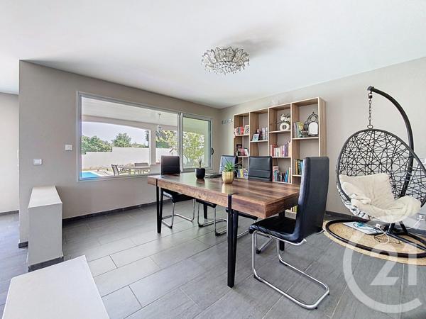 Maison à vendre  6 pièces - 132 m2 ECHILLAIS - 17