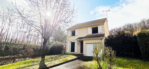 Maison idéal pour la famille proche gare, ecoles, commerces.