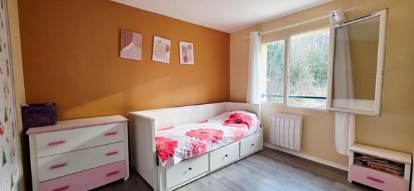 Maison idéal pour la famille proche gare, ecoles, commerces.