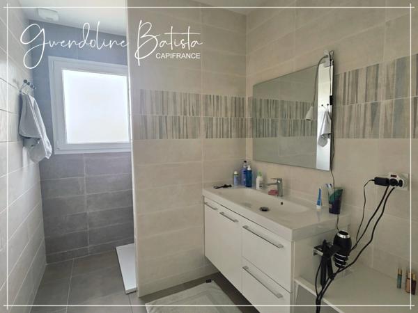 Maison Plain-pied 110m² - 3 chambres - Terrain 3046m² avec vue dégagée - DPE A - LA FORCE