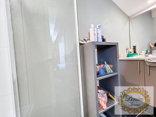 Nîmes (30000) Appartement Haussmannien entre les Arènes et la Maison Carrée