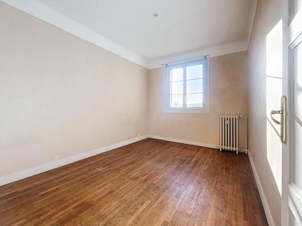 Bel appartement très lumineux en coeur de ville avec une dégagée sur l'Oise