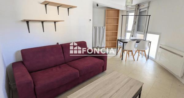 Location Studio 29.06 m² - Laval 53000