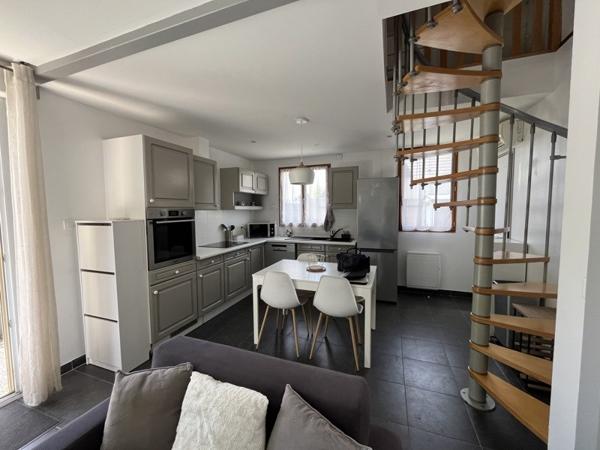 Maison à louer 1 200 € CC Méry-sur-Oise 3 p 49 m² DPE D