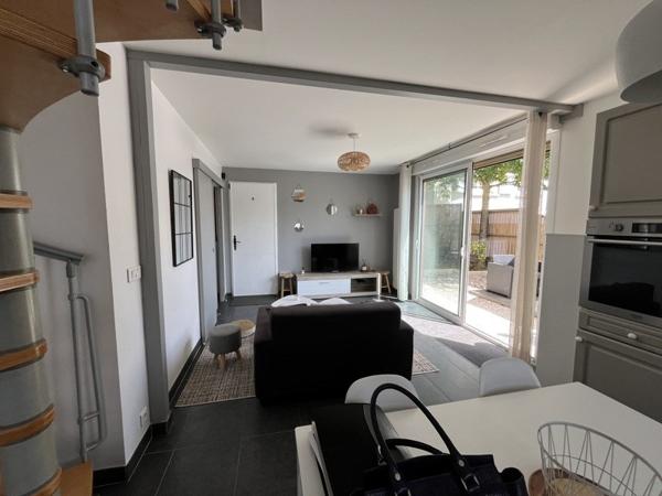 Maison à louer 1 200 € CC Méry-sur-Oise 3 p 49 m² DPE D