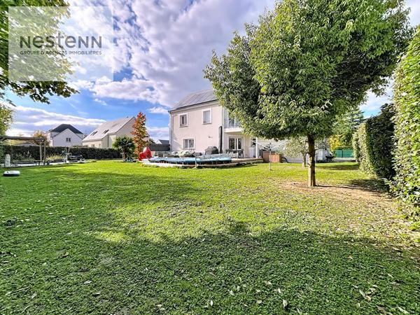 SAINT JEAN LE BLANC - ELEGANTE MAISON MODERNE avec PISCINE CHAUFFEE - 5 chambres - superbe jardin clos et arboré - DPE D