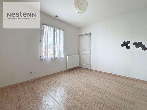 SAINT JEAN LE BLANC - ELEGANTE MAISON MODERNE avec PISCINE CHAUFFEE - 5 chambres - superbe jardin clos et arboré - DPE D