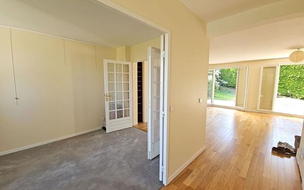 Maison à vendre    6 pièces • 150,77 m2 Chambourcy