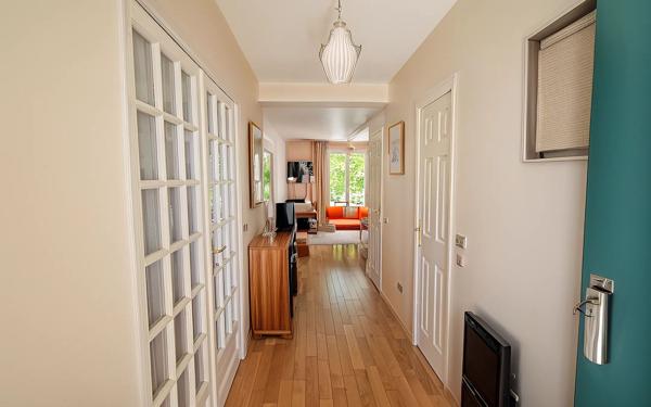 Maison à vendre    6 pièces • 150,77 m2 Chambourcy