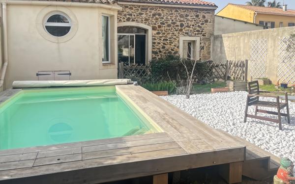 Maison à vendre    6 pièces •  Marseillan