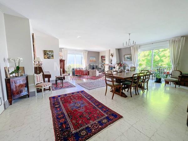 Maison familiale avec garage