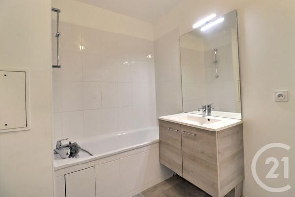 Appartement à vendre  2 pièces - 40 m2 ROMAINVILLE - 93