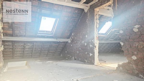 Immeuble de rapport de 6 appartements à rénover entièrement à Calais de 180 m2