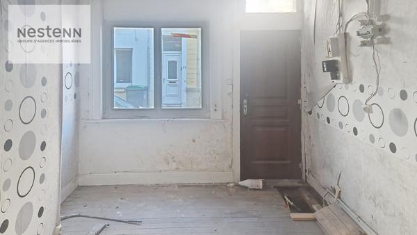 Immeuble de rapport de 6 appartements à rénover entièrement à Calais de 180 m2