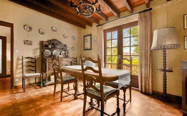 Maison à vendre    6 pièces • 165 m2 Toulouse