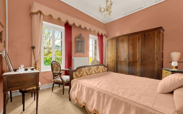 Maison à vendre    6 pièces • 165 m2 Toulouse