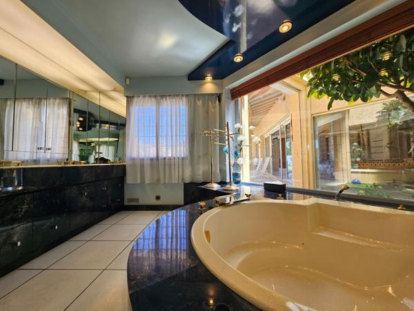 Vente Maison de luxe Perpignan 7 Pièces 325 m²