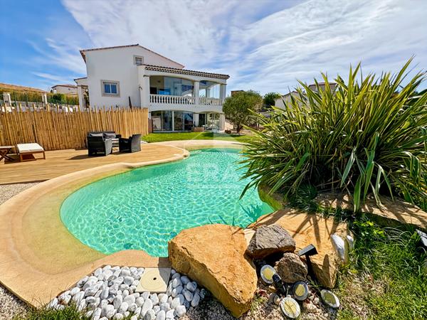 LES PENNES MIRABEAU - Maison T7 200 m2 sur parcelle de 1000m2 avec garage et piscine