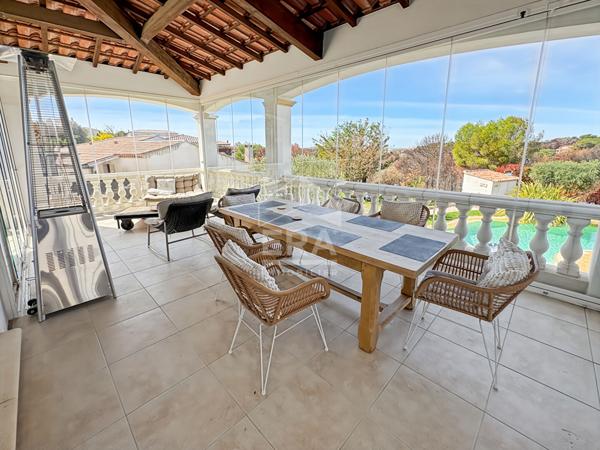 LES PENNES MIRABEAU - Maison T7 200 m2 sur parcelle de 1000m2 avec garage et piscine