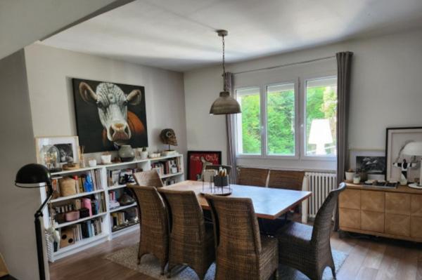 Maison 8 pièces - 226 m²