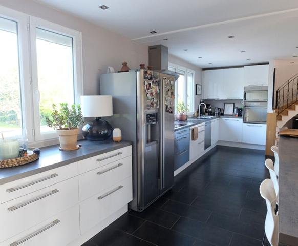 Maison 8 pièces - 226 m²