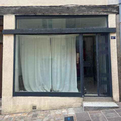 Laval centre ville Local commercial 50 m²