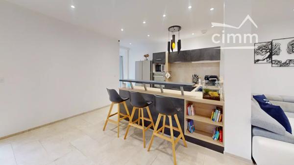 Cimm immobilier Saint Cyr en Val vous propose cette PROPRIÉTÉ DE CHARME RÉNOVÉE AVEC DES PRESTATIONS HAUT DE GAMME