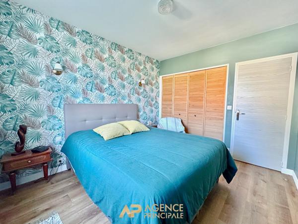 Maison de plain-pied rénovée ? 3 chambres ? environnement calme 440 000 € **  - Référence  MR672D1