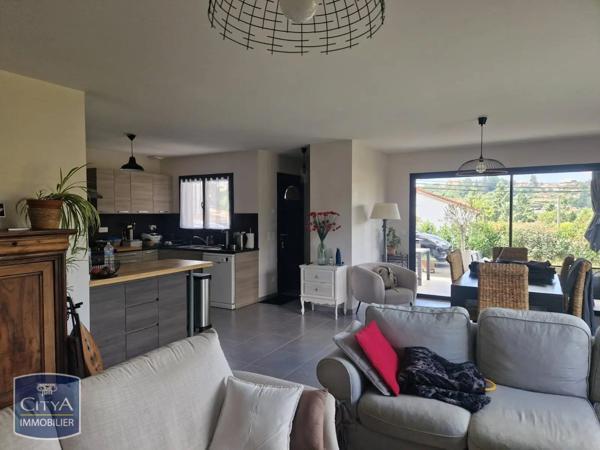 Maison à louer 4 pièces 105.93m² Commelle-Vernay (42120)