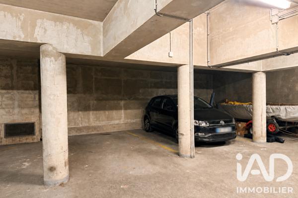 Parking à vendre 12 m² Paris 17