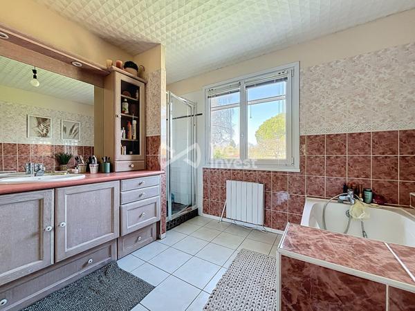 Maison spacieuse à Magné – 142 m² avec garage et jardin