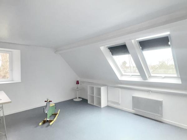 Maison 7 pièces - 216 m²
