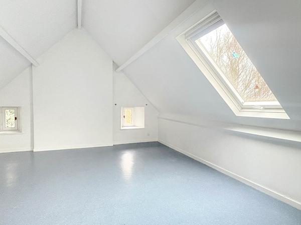 Maison 7 pièces - 216 m²