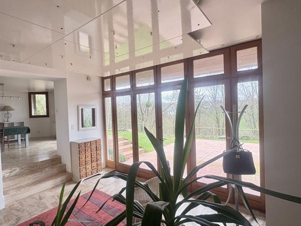 Maison 7 pièces - 216 m²