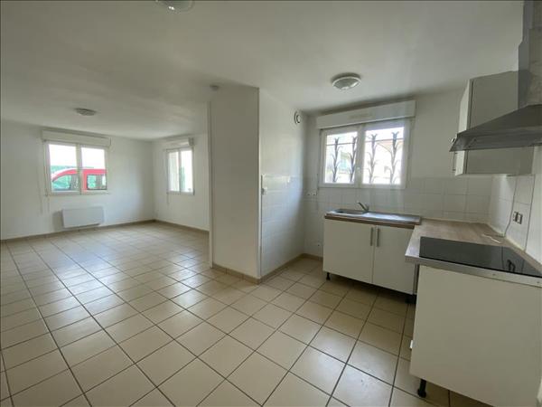 Maison à louer 774 € CC CAVIGNAC 3 p 55 m² DPE D