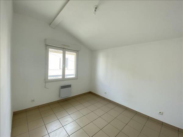 Maison à louer 774 € CC CAVIGNAC 3 p 55 m² DPE D