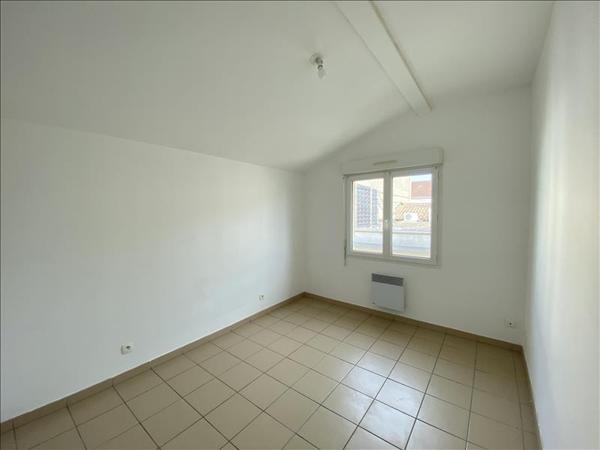 Maison à louer 774 € CC CAVIGNAC 3 p 55 m² DPE D
